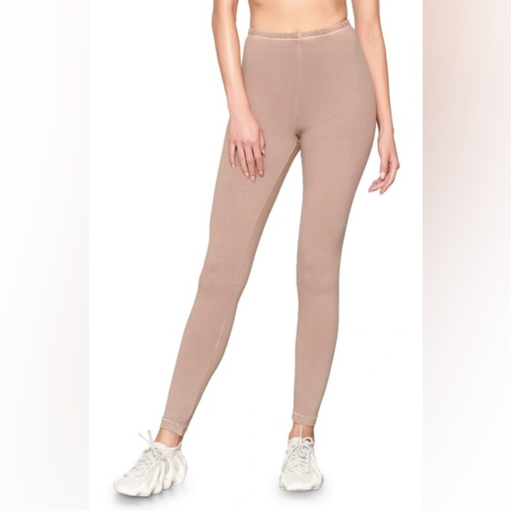 SKIMS - Outdoor High Waist Legging in Tigers Eye